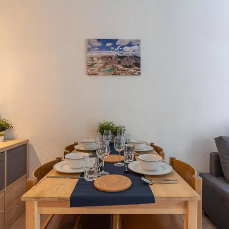 Jonquille Garden Apartment